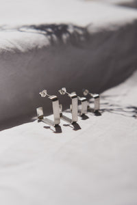 SQUARE earrings - zilver of 18k verguld